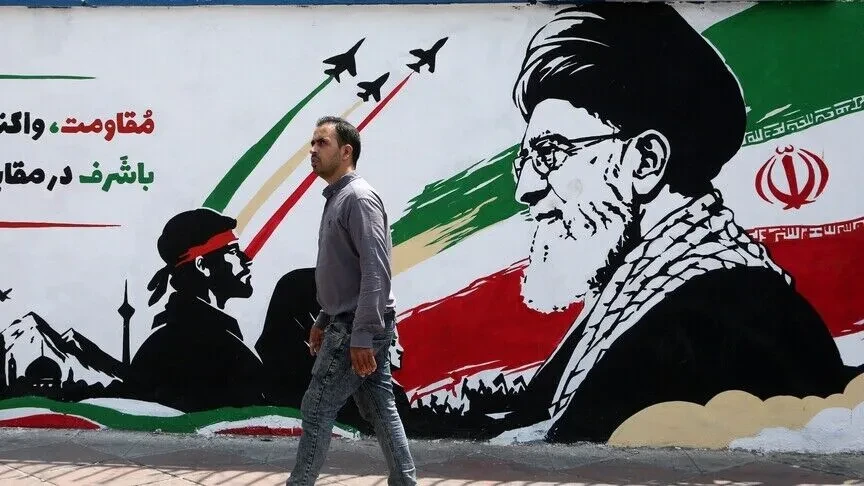Mediat iraniane  Lideri suprem dhe presidenti mbajtën takim 7 orësh mbi sfidat e vendit