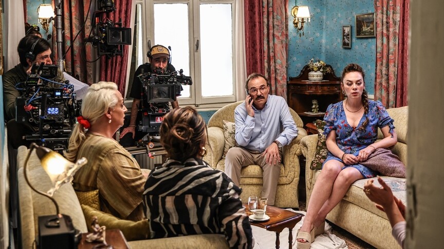"2 Aile Arasında" filminin çekimleri tamamlandı haber görseli