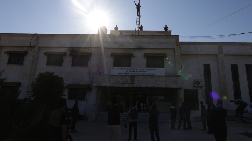 Syria imposes curfew in Ayn al-Arab after attacks on government buildings