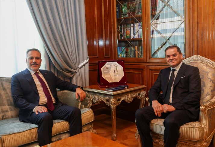 Kryediplomati turk takohet me kryeministrin libian në Tripoli