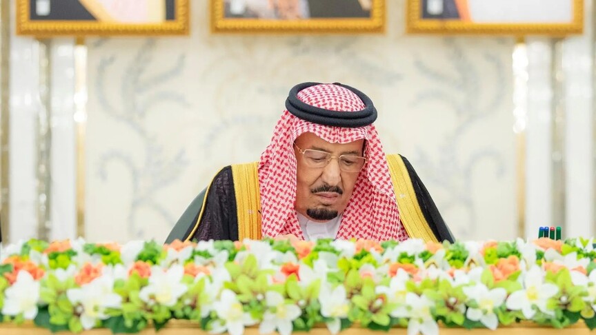 الملك سلمان يشيد بنتائج قمة مكة للدفاع المشترك مع تركيا وباكستان