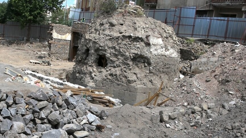 Erzurum'da ahilik teşkilatını kuran Ahi Toman Baba'nın kümbeti gün yüzüne çıkarılıyor haber görseli