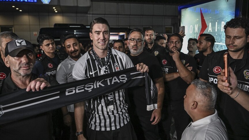 Beşiktaş, Dusan Vlahovic'i İstanbul'a getirdi haber görseli