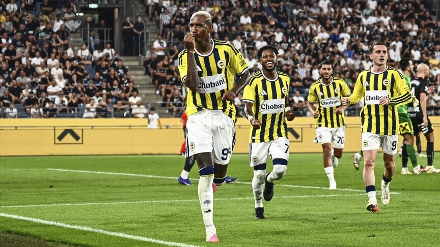 قدم.. فنربهتشه يتأهل إلى الدور الفاصل بدوري أبطال أوروبا