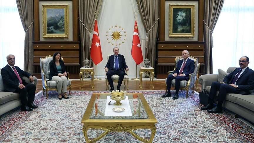 Cumhurbaşkanı Erdoğan, DEM Parti heyetini kabul etti haber görseli