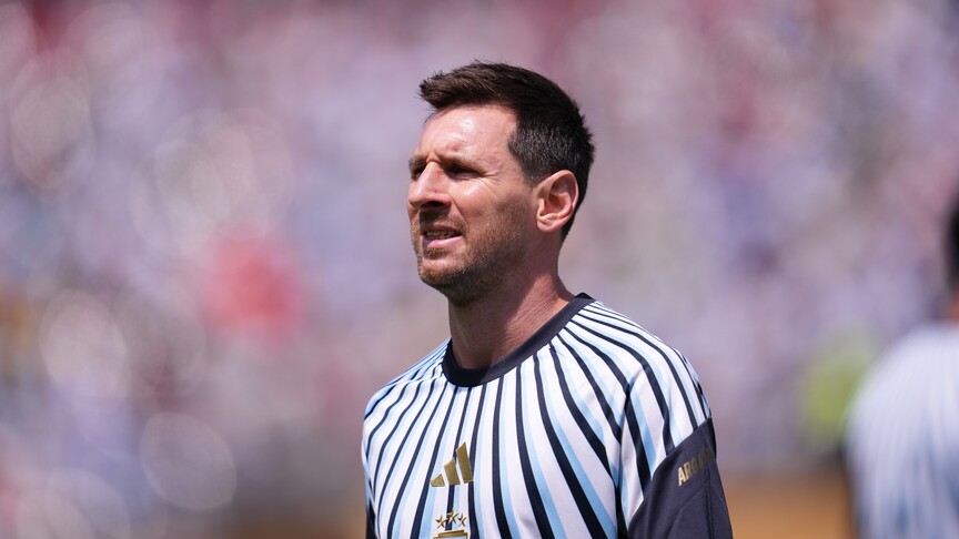 قدم.. ميسي يعود بعد وفاة والده ويودع كأس الدوريات مع إنتر ميامي