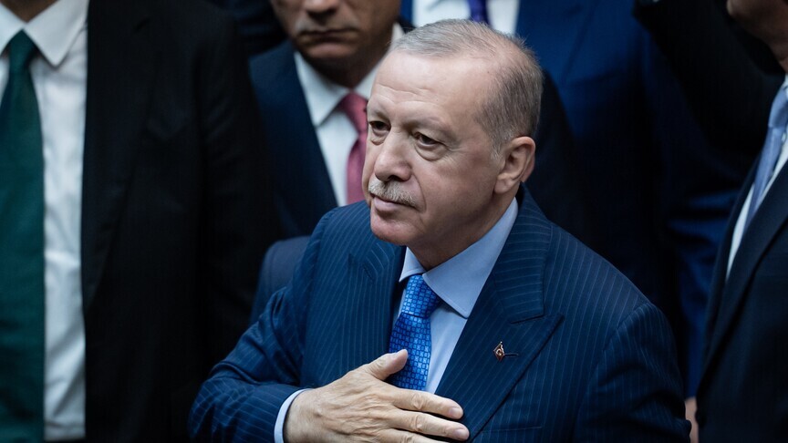 Türk siyasi tarihindeki çeyrek asırlık öykü: AK Parti 25 yaşında haber görseli