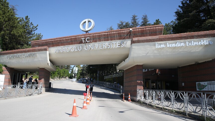 Anadolu Üniversitesinin "İkinci Üniversite" başvuruları başlıyor haber görseli