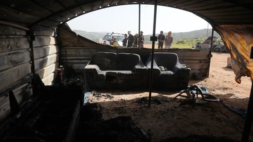 Ushtria izraelite bastis 16 shtëpi të palestinezëve në Bregun Perëndimor dhe i kthen në poste ushtarake