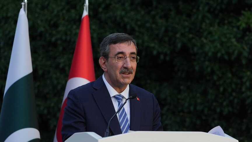 Cumhurbaşkanı Yardımcısı Yılmaz: Türkiye, Pakistan'ın güvenlik alanındaki meşru hassasiyetlerini desteklemektedir haber görseli