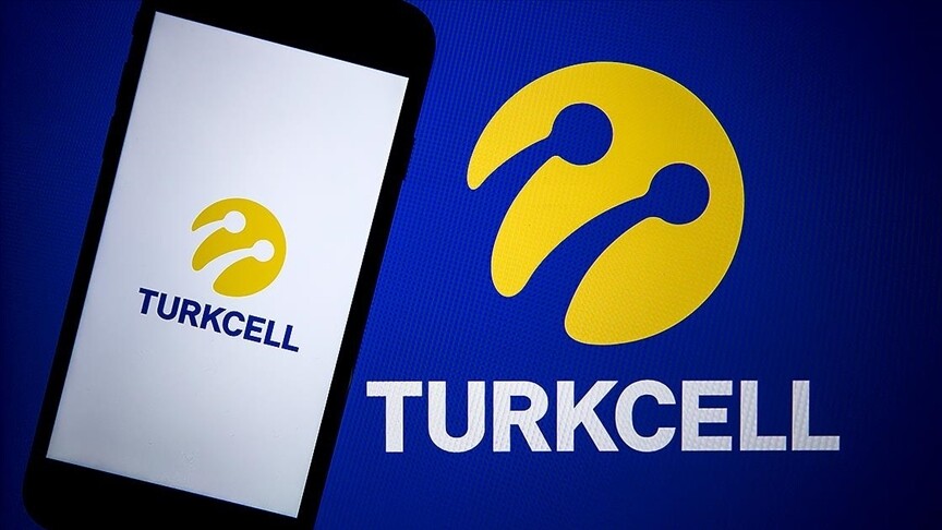 Turkcell'in yılın ikinci çeyreğinde net karı 5,2 milyar lira oldu haber görseli