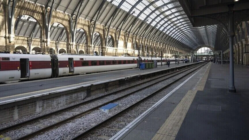 Një tjetër tren del nga shinat në Britani një ditë pas incidentit në East Sussex