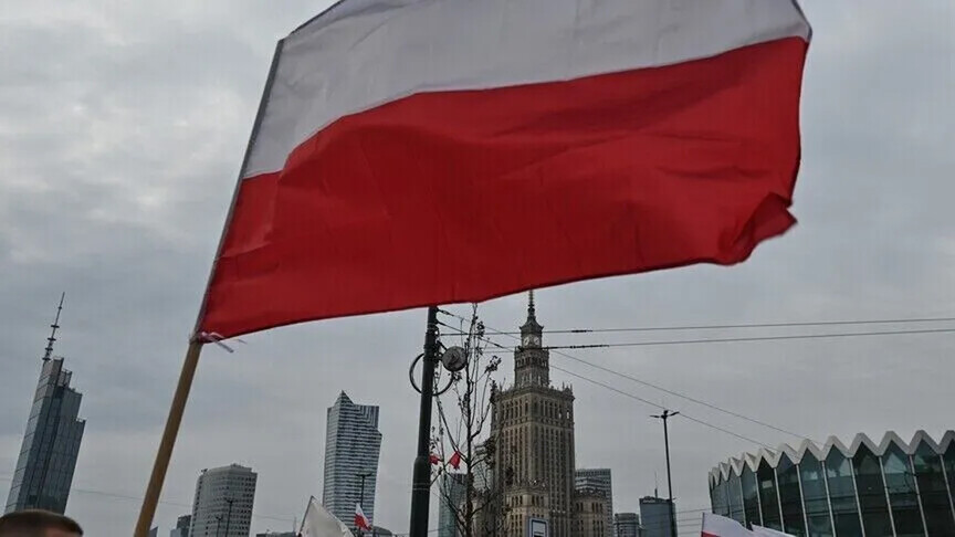 Polonia zgjeron ushtrinë në mbi 220 000 efektivë për shkak të shqetësimeve për sigurinë