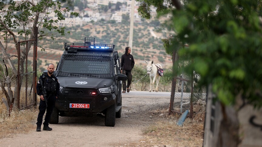 İsrail ordusuna Batı Şeria'daki İsraillilerle ilgili yetkilerini polise devretmek için hazırlık talimatı haber görseli