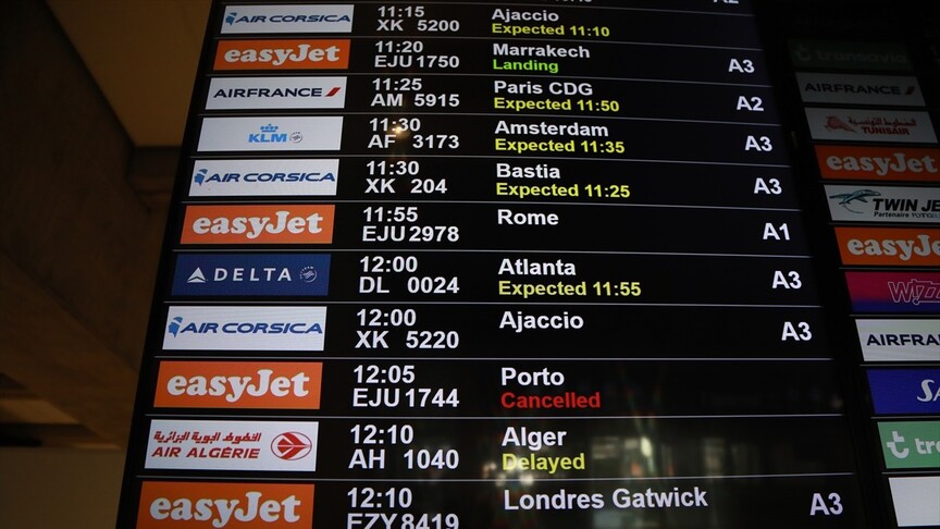 Hava yolu şirketi EasyJet'in Fransa'daki kabin çalışanları greve gitti haber görseli