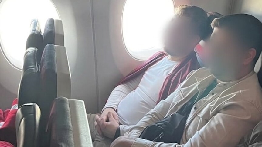 Türkiye'ye iade edilen organize suç örgütü elebaşı Serkan Kurtuluş İstanbul'a getirildi haber görseli