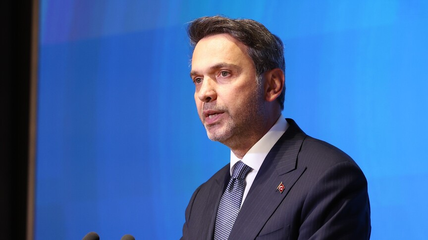 Bakan Bayraktar, Türkiye'nin enerjide çeyrek asra 100 yıllık işi sığdırdığını bildirdi haber görseli