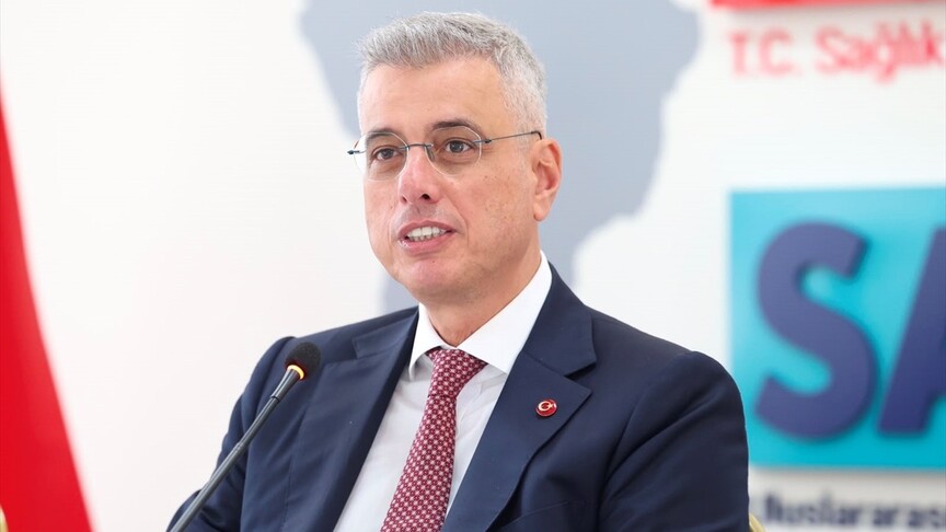 Bakan Memişoğlu: Türkiye'nin sağlık alanındaki üretim kapasitesini tamamen bağımsız hale getireceğiz haber görseli