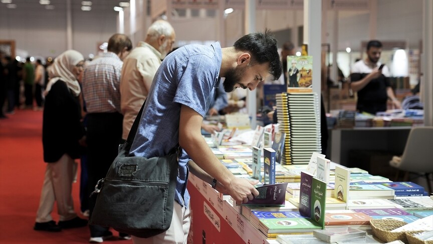 Uluslararası İstanbul Arapça Kitap Fuarı, yerli ve yabancı kitapseverleri ağırlıyor haber görseli