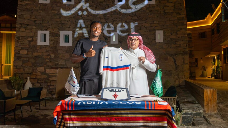 أبها السعودي يتعاقد مع البلجيكي ميشي باتشوايي