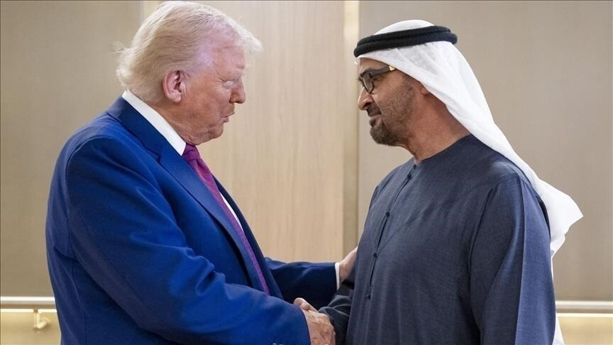 ترامب يبحث مع رئيس الإمارات التعاون وتطورات الشرق الأوسط