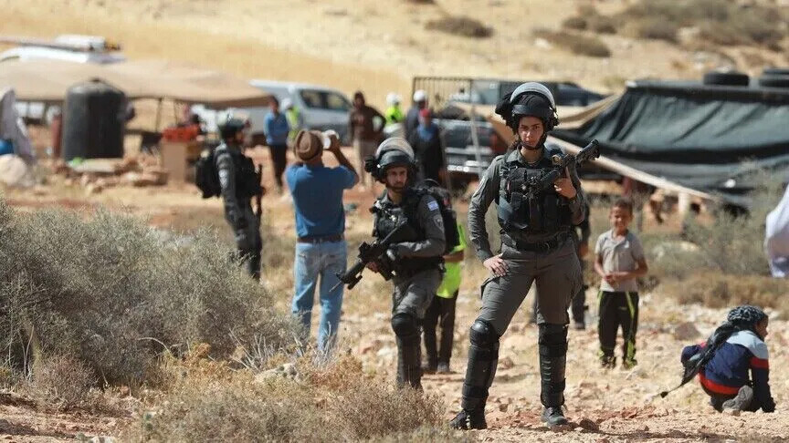 “بتسيلم”: 47 عائلة فلسطينية بغور الأردن تواجه تهجيرا وشيكا
