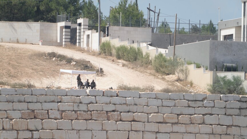 BM: İsrail, Batı Şeria'da 10 Filistinli aile için geçici tahliye kararı uyguladı haber görseli