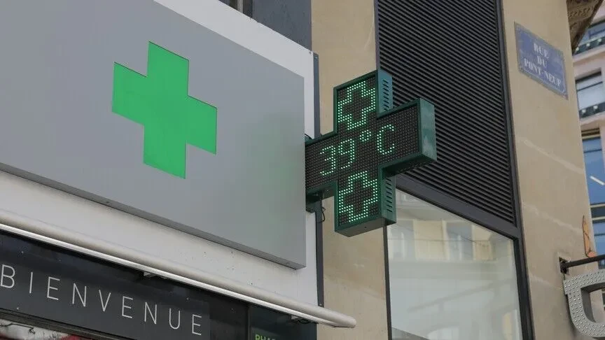 Franca regjistroi 1 243 vdekje të tepërta gjatë valës së të nxehtit në korrik