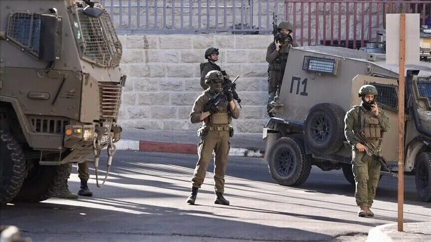 الضفة.. الجيش الإسرائيلي يواصل اقتحام نابلس والظاهرية ويعتقل فلسطينيين