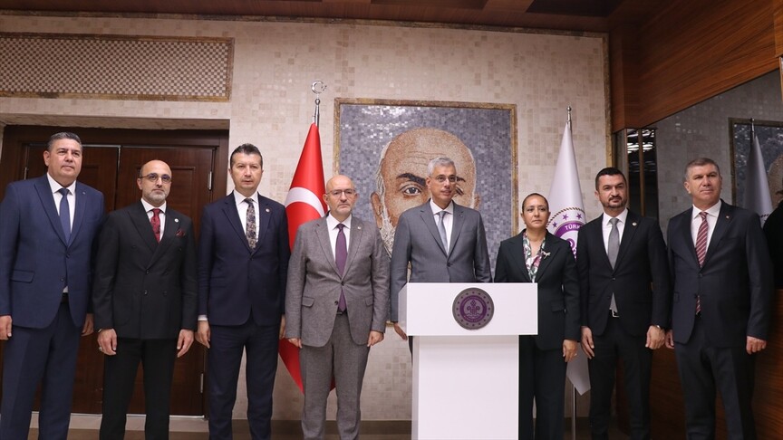 Sağlık Bakanı Memişoğlu: Hastanelerimizin hepsinde kreş kuracağız haber görseli