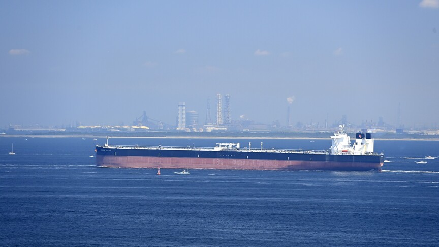 Armed group seizes tanker in Gulf of Aden, diverts it toward Somalia