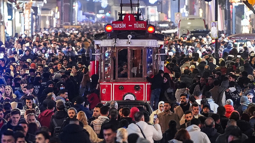 Türkiye'nin nüfusu 1 Temmuz itibarıyla 86 milyon 320 bini geçti haber görseli