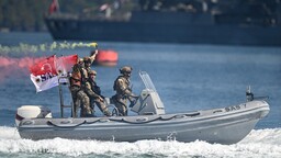SAT ve SAS komandoları TEKNOFEST Mavi Vatan'da gösteri gerçekleştirdi