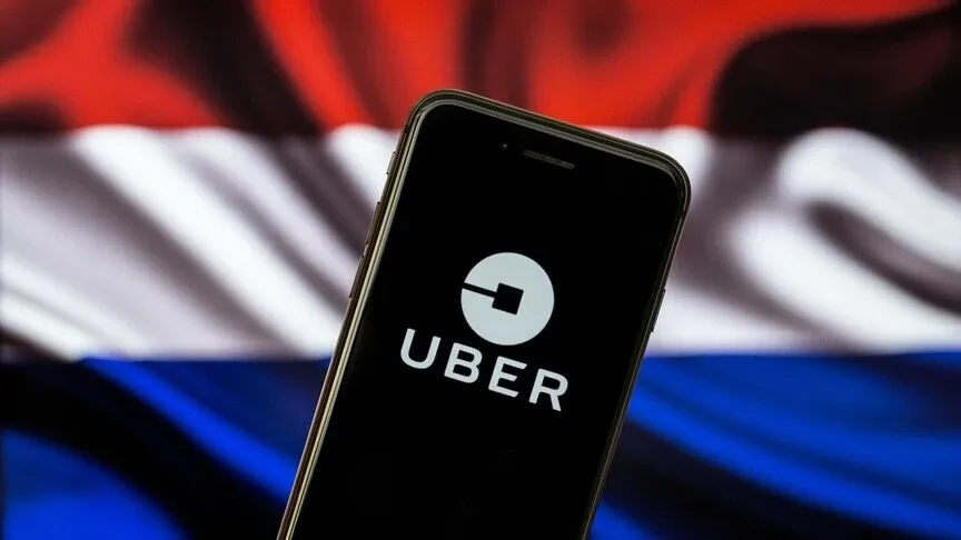 Autoriteti holandez gjobit Uberin me afër 1 miliard dollarë për trajtimin e shoferëve dhe pezullimin e llogarive