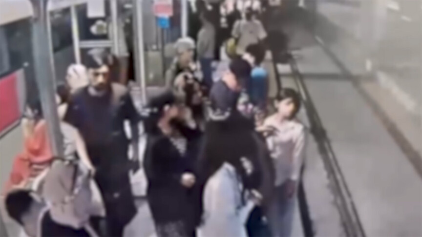 İstanbul'da turistlere yankesicilik yapan suç örgütüne yönelik operasyonda 20 şüpheli yakalandı haber görseli