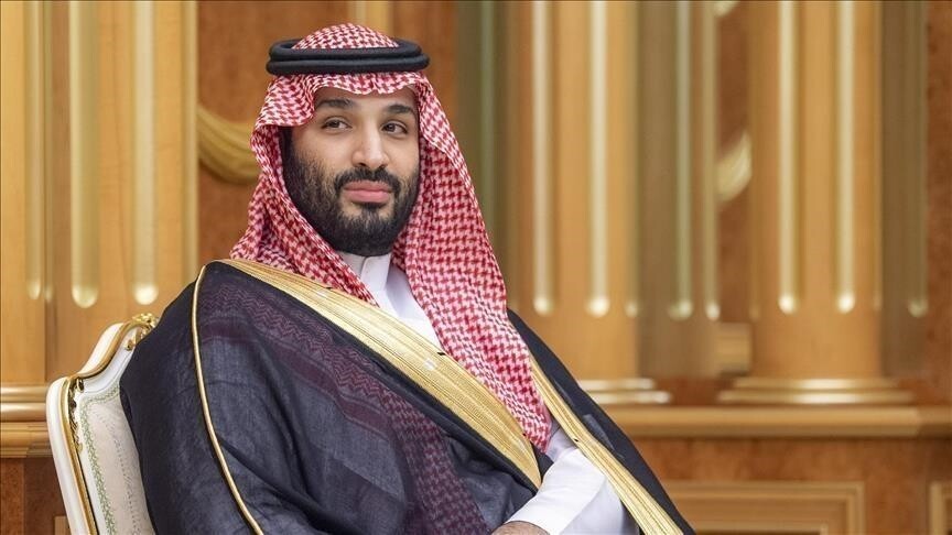 ولي العهد السعودي يغادر إلى فرنسا في زيارة دولة