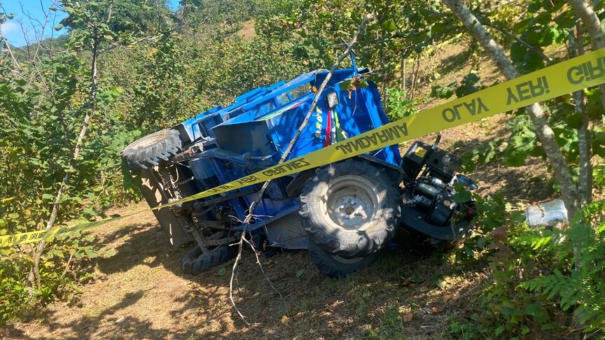 Ordu'da devrilen tarım aracındaki 2 kişi öldü, 11 kişi yaralandı haber görseli