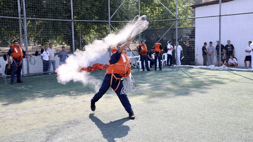 "TEKNOFEST Mavi Vatan"da El İncesi Atma Yarışması yarı final müsabakaları yapıldı haber görseli