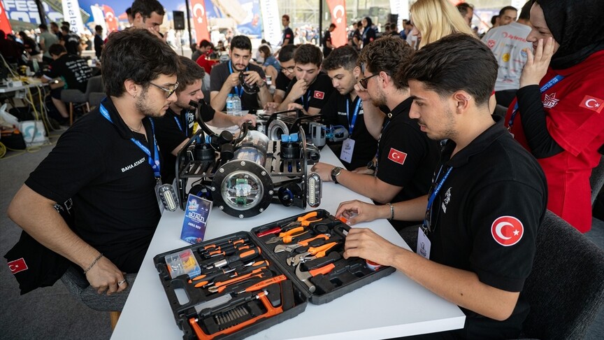 TEKNOFEST Mavi Vatan'da İnsansız Su Altı Sistemleri Yarışması ileri kategoride devam ediyor haber görseli