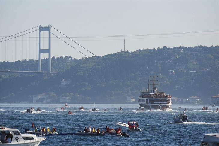 38. Boğaziçi Kıtalararası Yüzme Yarışı başladı haber görseli