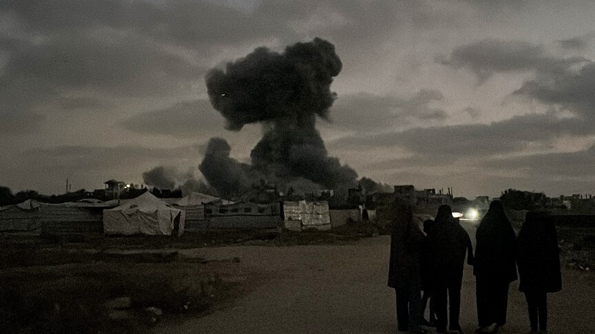 مقتل فلسطينيين اثنين أحدهما طفل وإصابة 14 بغارات إسرائيلية على غزة