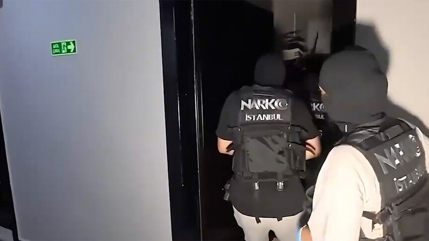 Uyuşturucu satıcılarına yönelik operasyonlarda 807 şüpheli tutuklandı haber görseli