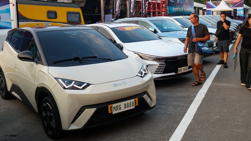 Kina tërheq nga tregu më shumë se 4 milionë automjete për shkak të rrezikut nga dorezat e emergjencës së dyerve