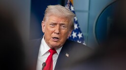 Trump, Kanada sınırındaki Ontario G&ouml;l&uuml;'n&uuml;n adını