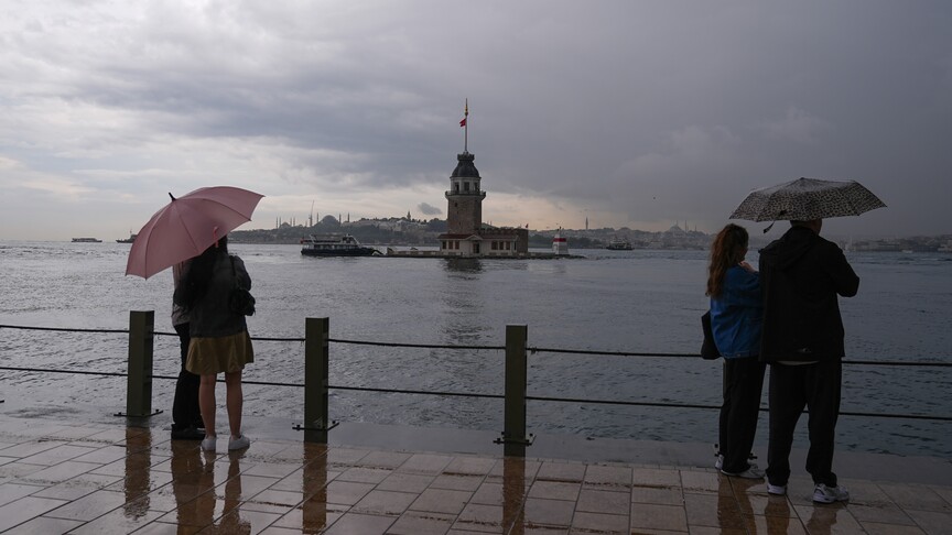 İstanbul yarın yağışlı sistemin etkisi altına girecek haber görseli