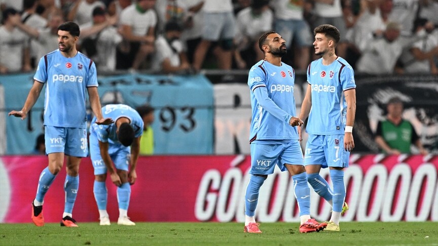 Trabzonspor'un Avrupa'da galibiyet hasreti sürdü haber görseli