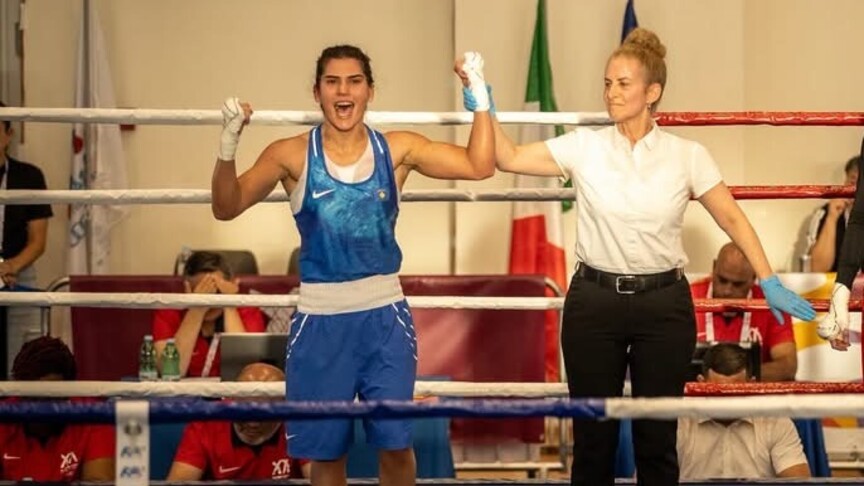 Boksierja kosovare Donjeta Sadiku siguron medaljen e artë në Taranto