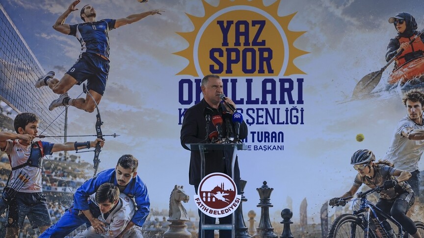 Bakan Bak'ın A Milli Kadın Voleybol Takımı'nın Avrupa şampiyonu olacağına inancı tam haber görseli