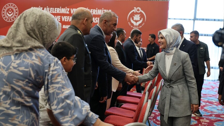 Bakan Göktaş, Mardin'de şehit aileleri ve gazilerle vefa buluşmasında bir araya geldi haber görseli