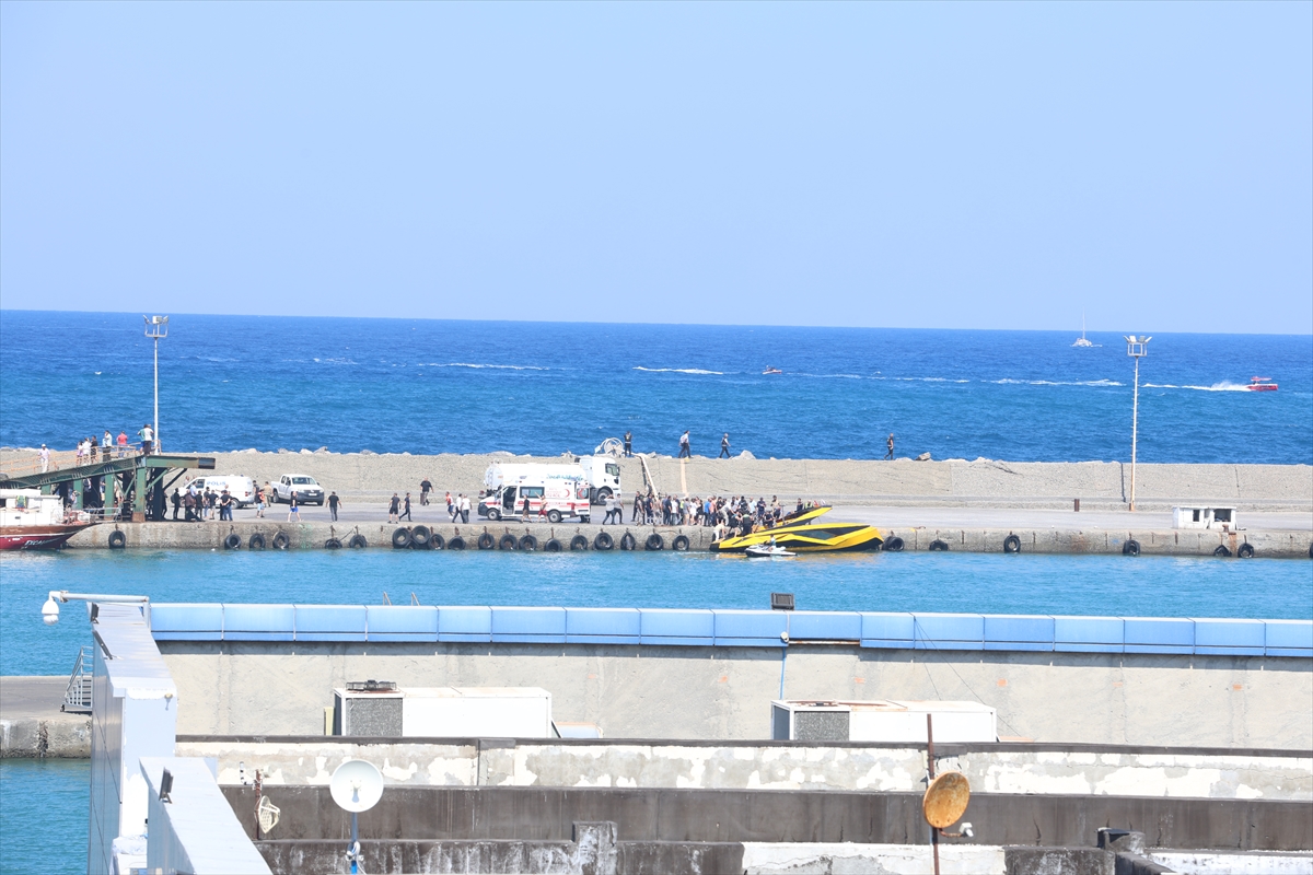 Girne açıklarında yolcu gemisi battı: 6 ölü, 172 kişi kurtarıldı 2 Girne açıklarında yolcu gemisi battı: 6 ölü, 172 kişi kurtarıldı
